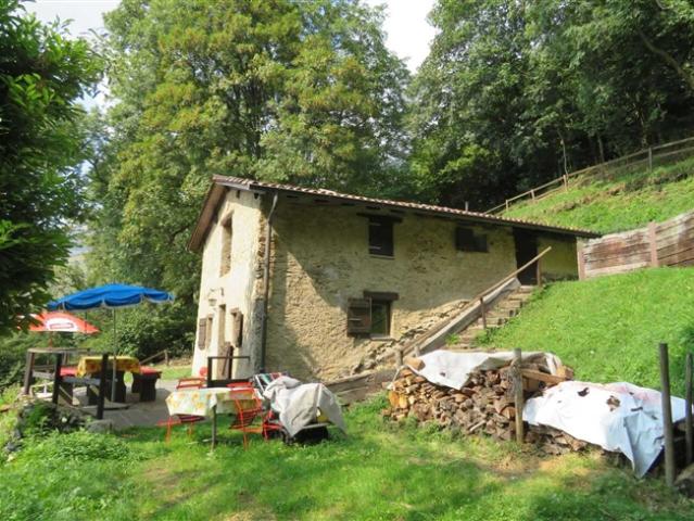 NEUER PREIS RUSTIKAL MIT GARTEN
