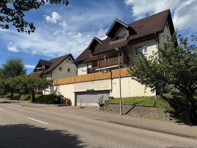 NEUER PREIS ! schöne Dreizimmer Wohnung mit Terrasse und Sondernutzungsrecht am angrenzenden Garten