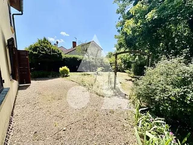 Neufchâteau 88300 Achat / Vente maison 5 pièces t5 au dernier étage jardin