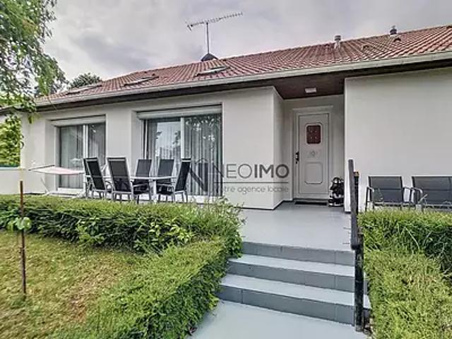 Neufchâteau 88300 Achat / Vente maison 5 pièces t5 au dernier étage terrasse