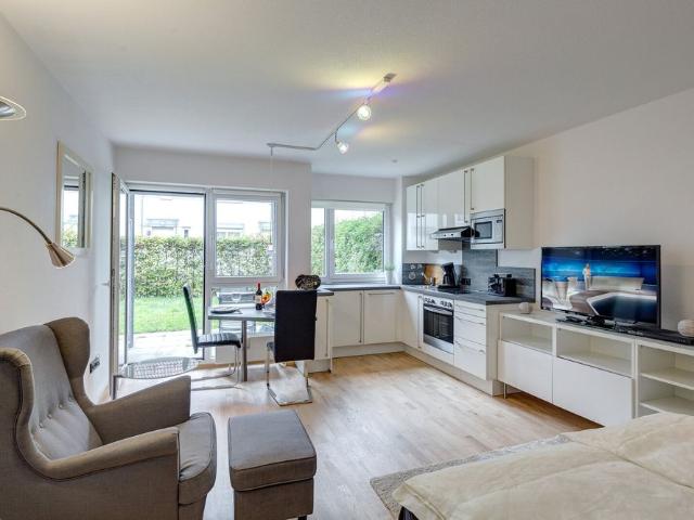 Neufahrn b.Freising: pretty garden apartment