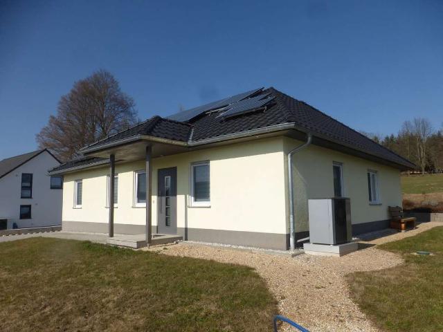 Neugebautes EFH Bungalow Energiesparhaus in bester Lage Hauptmannsgrün
