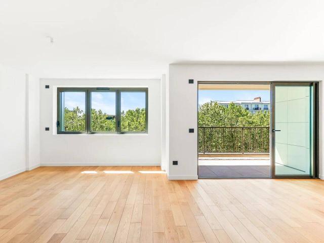 Neuilly Bd Victor Hugo Location meublée climatisé haut de ga