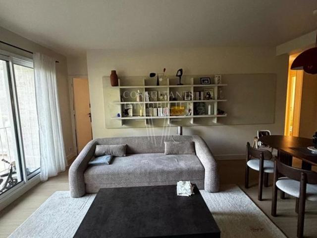 NEUILLY/BOIS. APPARTEMENT FAMILIAL LOCATION VIDE