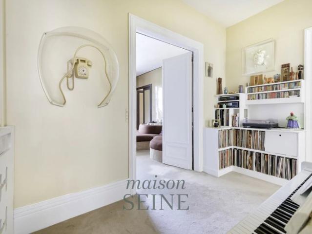 Neuilly Bois / Charles Laffitte Appartement 5 pièces Immeuble années 30