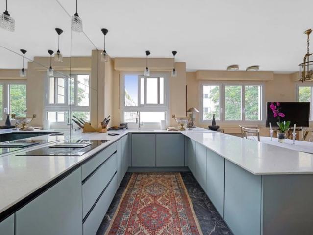 NEUILLY CHATEAU: BEAU 3 PIECES DE 68M²