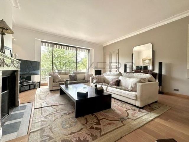 Neuilly sur Seine, 92200