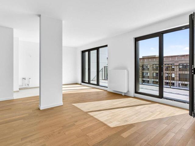 Neuilly sur Seine Victor Hugo 5 pièces neuf 180 m², dernier