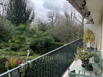 Neuilly Sur Seine À louer – 2 pièces avec balcon, cave et parking
