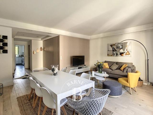Neuilly sur Seine, Appartement 1 Chambre 76 m² en location