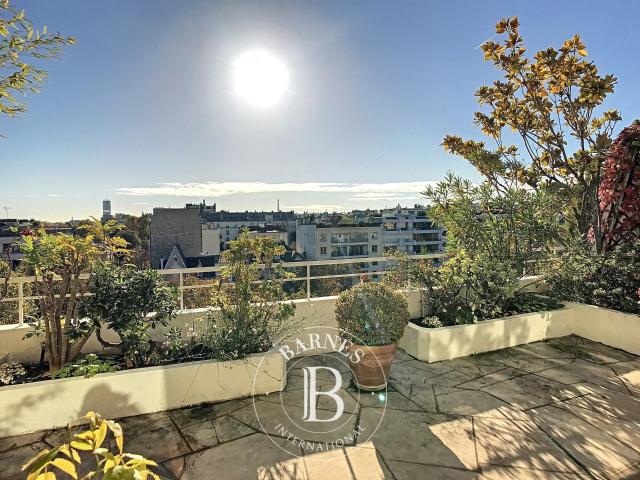 Neuilly sur Seine, Appartement 1 Chambre 80 m² en location