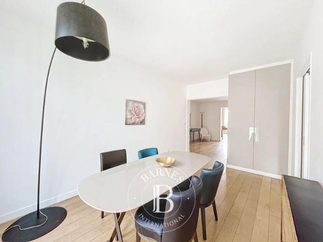 Neuilly sur Seine, Appartement 3 Chambres 142 m² en location