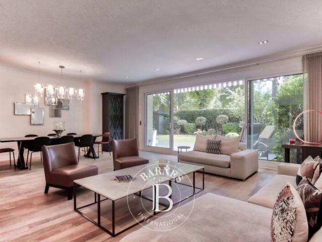 Neuilly sur Seine, Appartement 3 Chambres 146 m² en location