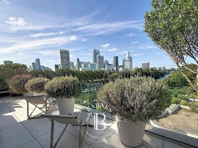 Neuilly sur Seine, Appartement 3 Chambres 208 m² en location