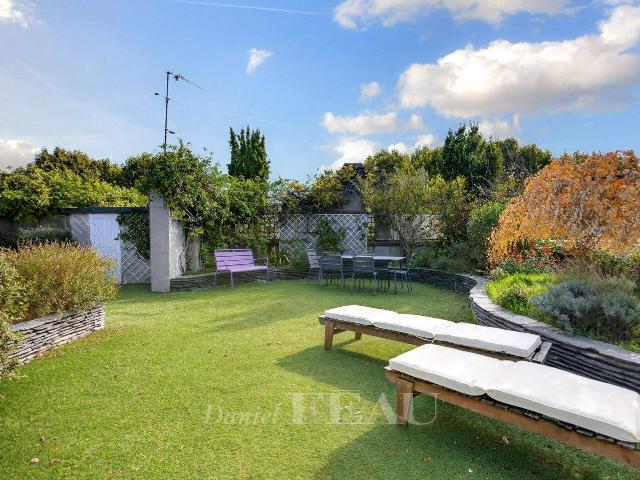 Neuilly sur Seine Saint James