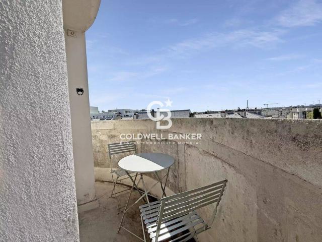 Neuilly sur Seine/Madrid Studio meublé avec balcon et vue exce