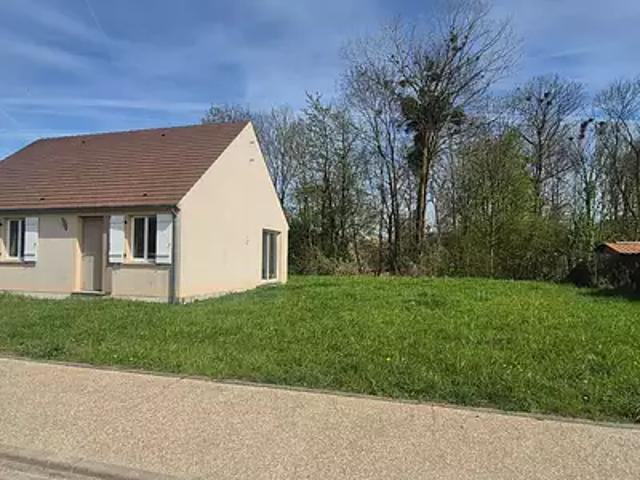 Neuilly Saint Front 02470 Achat / Vente maison 5 pièces t5 au dernier étage