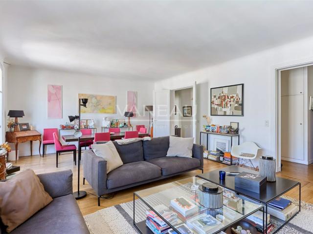 Neuilly Saint James Appartement familial Dernier étage. 134m² Neuilly sur Seine
