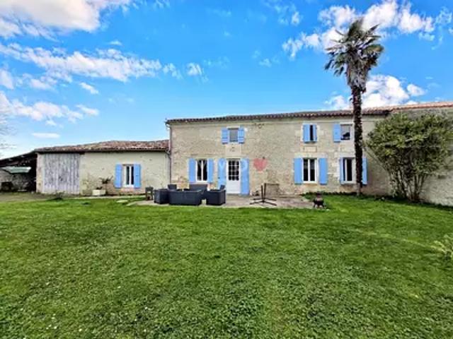 Neuillac 17520 Achat / Vente maison 4 pièces t4