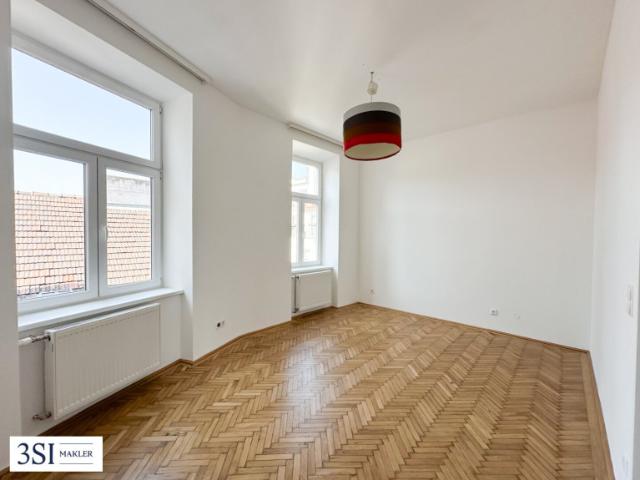 Lichtdurchflutet, renoviert und großzügig geschnitten Elegante 4 Zimmer Altbauwohnung mit Weitblick in Top Lage des 4. Bezirks beim Wiener Hauptbahnhof