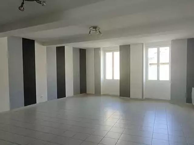 Neulise 42590 Location appartement 5 pièces t5