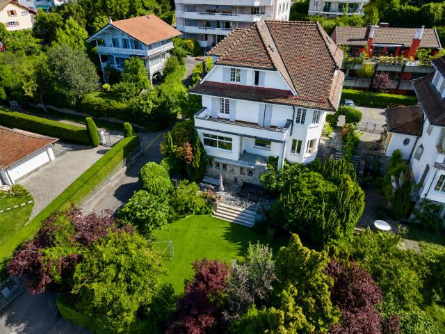 Neun Zimmer Villa