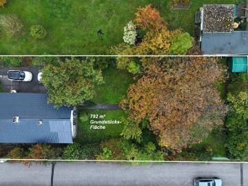 NEUNKIRCHEN Haus zum Sanieren mit Gartenidylle, Terrasse & KFZ Stellplätzen