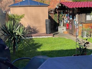 Neuss, traumhaftes Einfamilienhaus mit Pool und Sauna!