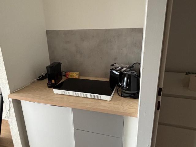 Neuss near Düsseldorf with Garage, Neuss Amsterdam Apartments for Rent