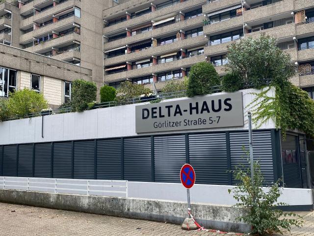 Neuss near Düsseldorf with Garage, Neuss Amsterdam Apartments for Rent