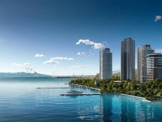 Neva Yalı Bayraklı 1+1 Deniz Manzaralı