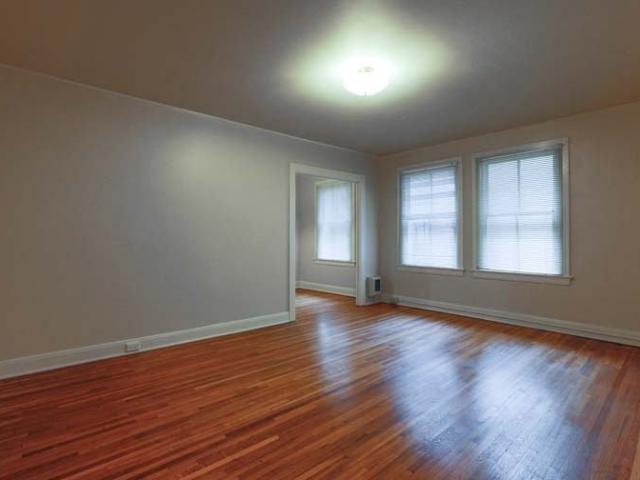 NEVADA COURT APARTMENTS MCM02 Studio Apartment for Rent at 2185 Sw Yamhill St, Portland, OR 97205 Goose Hollow