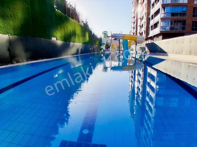 Nevadium Sitesinde Kiralık Kapalı Mutfak Geniş 1+1 Daire