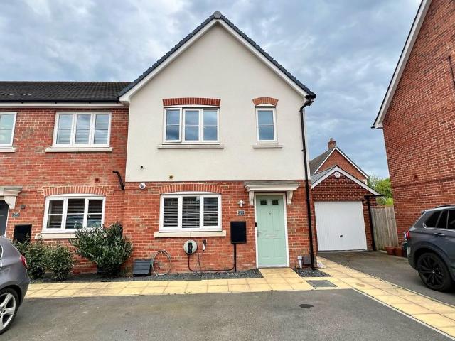 Neven Place, Gloucester GL1, 3 bed end terrace house to rent, £1,500 pcm | PrimeLocation
