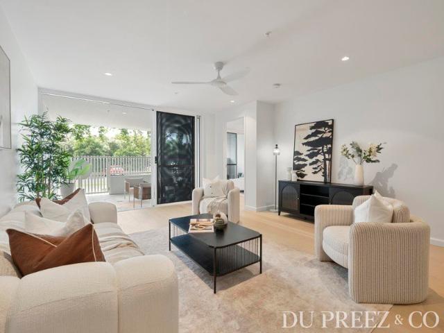 Never Lived In | Absolute Beachfront
