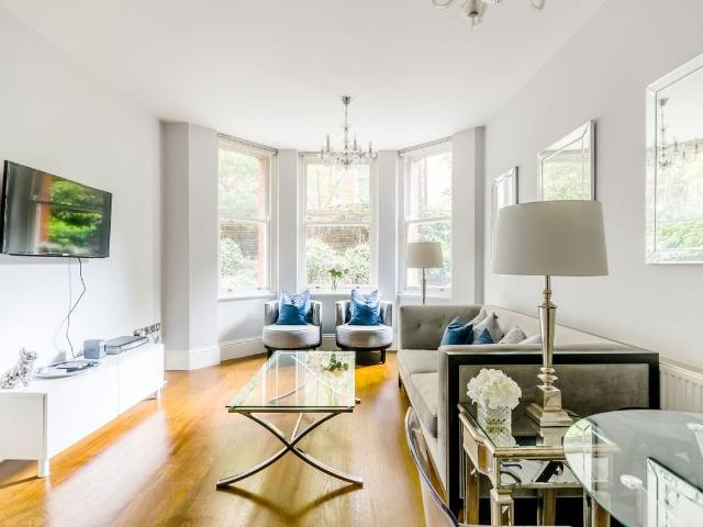 Nevern Square, Earls Court, London SW5, 1 bed flat to rent, £2,925 pcm | PrimeLocation