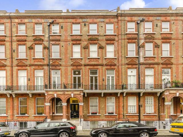 Nevern Square, Earls Court, London, SW5 1 bed flat to rent £3,684 pcm £850 pw