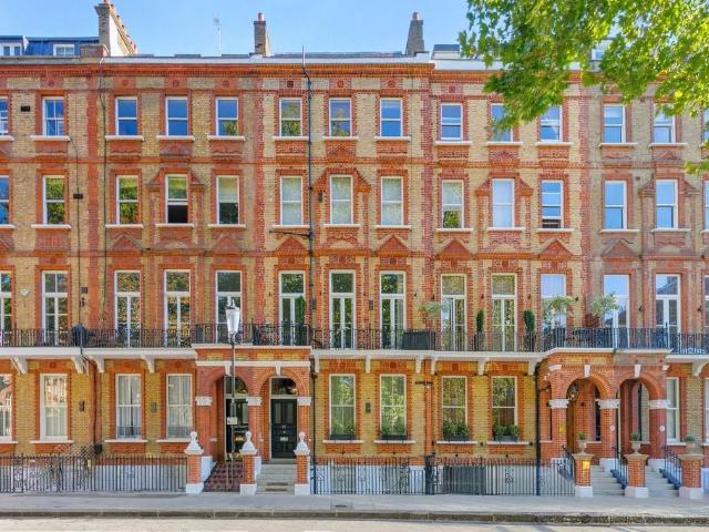 Nevern Square, London SW5, 2 bed property to rent, £7,750 pcm | PrimeLocation