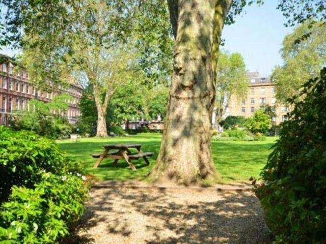 Nevern Place, Earls Court, London, SW5 2 bed maisonette to rent £3,792 pcm £875 pw