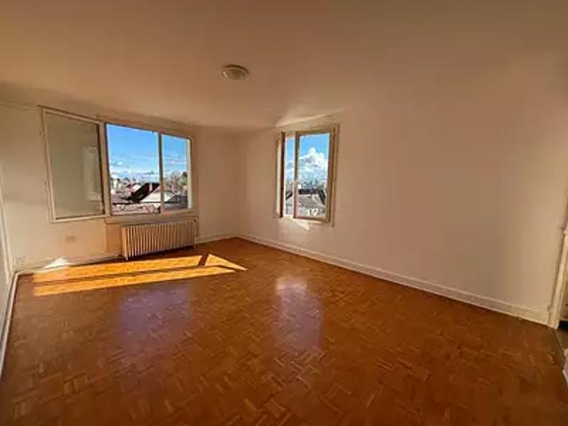 Nevers 58000 Achat / Vente appartement 4 pièces t4 au dernier étage jardin