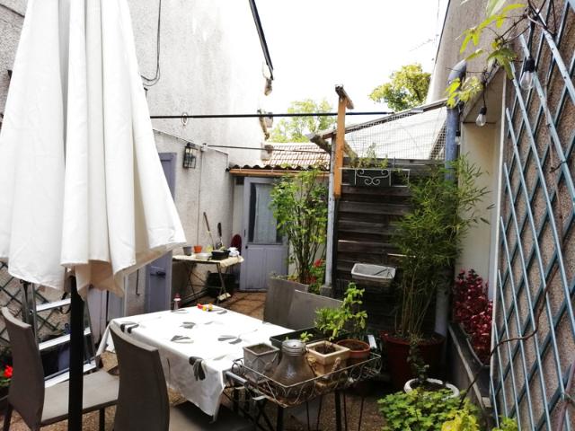 Nevers centre ville appartement T. 7 avec terrasse privativ