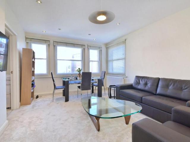Neville Court, Abbey Road, St John's. 2 bed flat to rent £3,298 pcm £761 pw