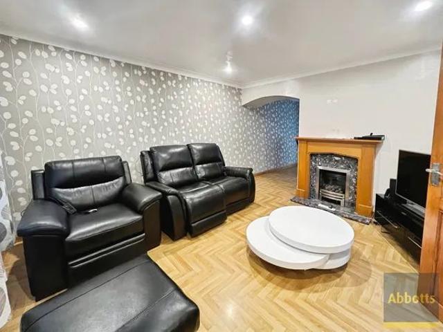 Neville Shaw, Basildon