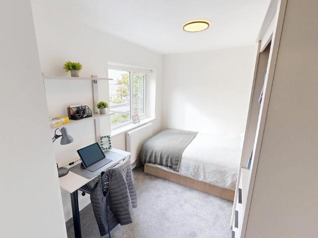 Neville Terrace, Durham DH1 4 bed house to rent £3,207 pcm £740 pw