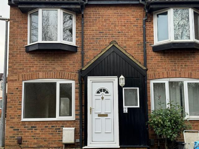 Nevis Close, Sparcells, Swindon SN5, 2 bed property to rent, £1,100 pcm | PrimeLocation