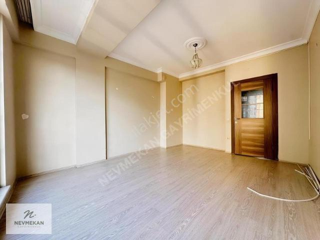Nevmekan'dan Merkezi Yeni Binada Asansörlü 2+1 Kiralık Daire