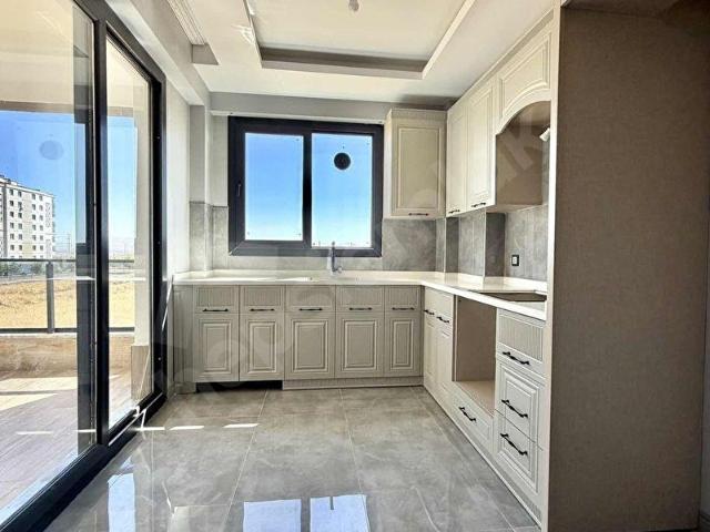 NEVROZ PARK ARKASINDA KİRALIK 2+1 LÜKS DAİRE