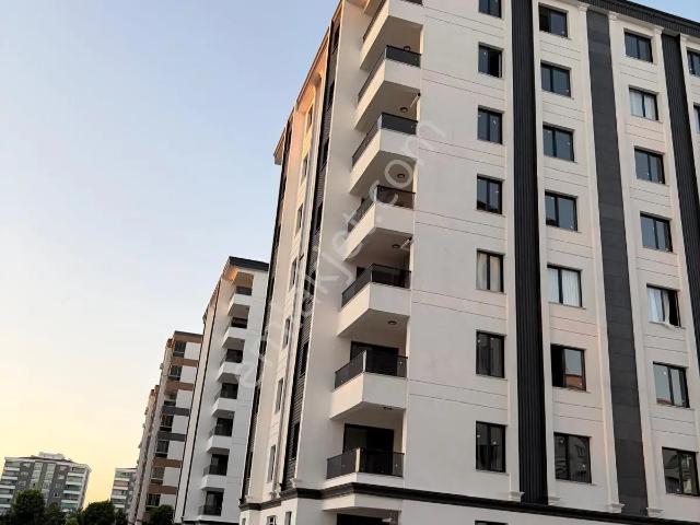Nevruz Civarında Bulunan Asb Yapı’da 2+1 Dairemiz Kiralıktır