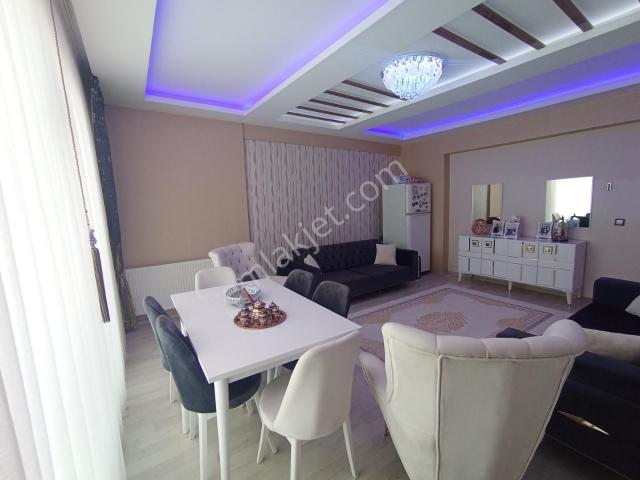 Nevruz Park Civarında 3+1 Bakımlı Daire