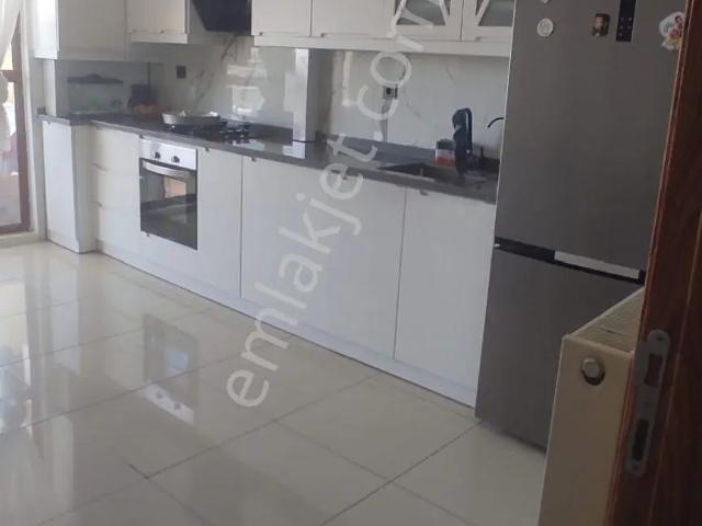 Nevruz Park Civarı Site İçerisinde 4+1 Acil Satılık Daire